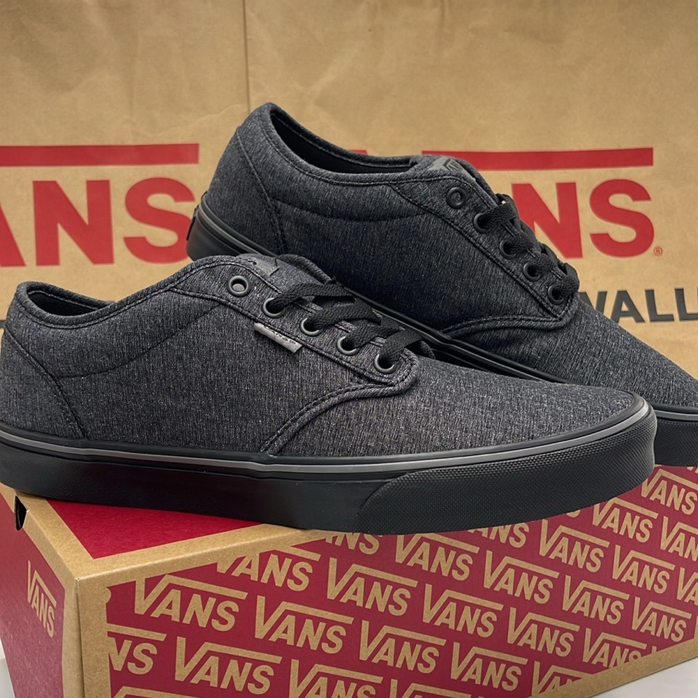 Vans Men’s Low-Top Sneakers Canvas Upper Atwood
(Varsity Textile) Black/Pewter - Picture 8 of 16